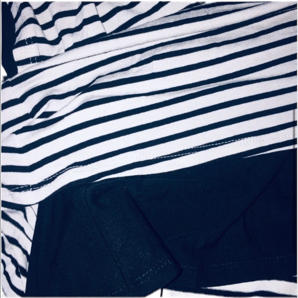 NWT Vince Camuto: Extra Small Striped Round Neck Double Layered Blouse - Picture 4 of 5
